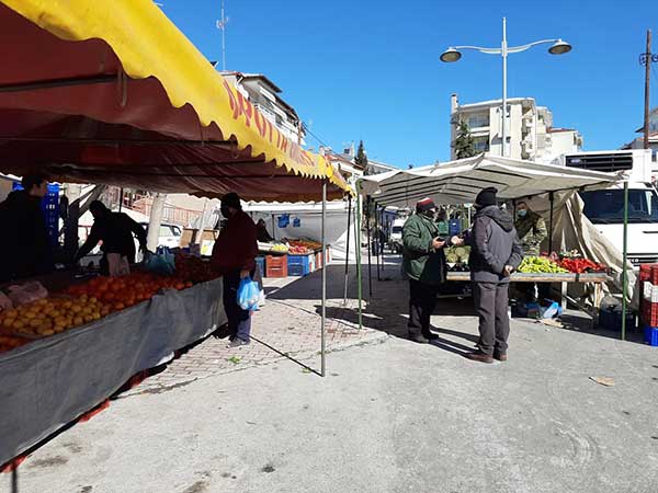 Πρώτη μέρα για τις λαϊκές αγορές της Κοζάνης σε συνθήκη ολικού παγετού