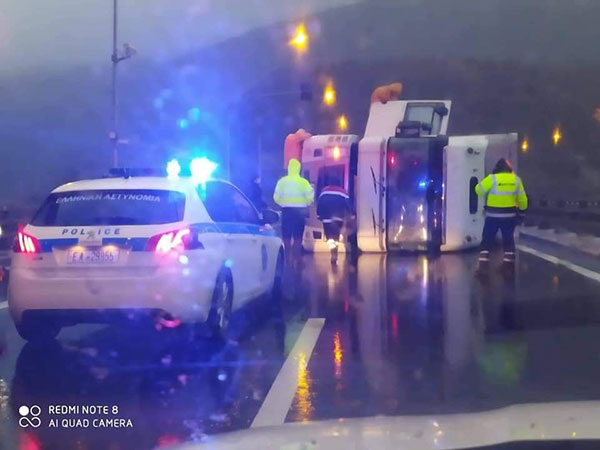 Εκτροπή νταλίκας στην Εγνατία οδό από τους Ισχυρούς ανέμους
