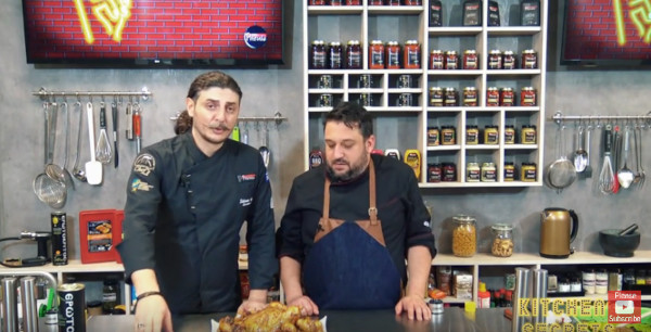 Κοτόπουλο με βούτυρο μαύρου σκόρδου & κρούστα μουστάρδας με μέλι Pitenis