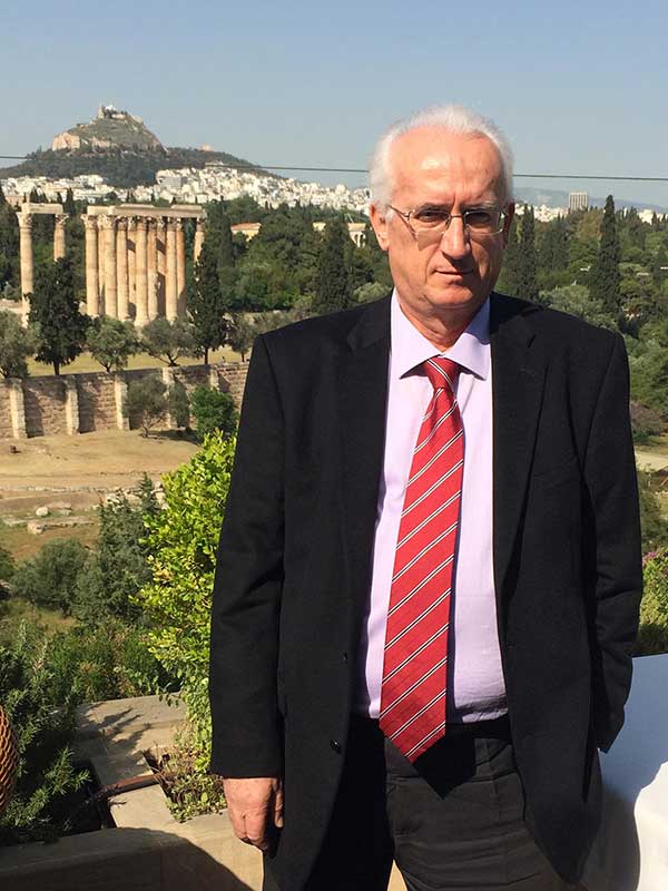 Ο Διαμαντής Βαχτσιαβάνος από το Βόιο διευθυντής του νέου Yπουργού Ενέργειας Κώστα Σκρέκα