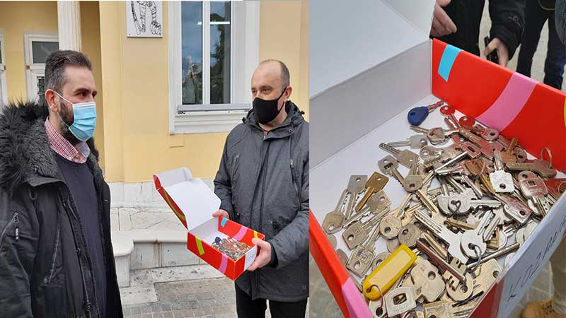 300 κλειδιά καταστημάτων καφεεστίασης της Κοζάνης παραδόθηκαν στο δήμαρχο -Τα μισά δεν έχουν ρεύμα