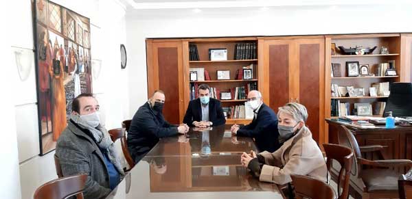 Επίσκεψη του νέου προεδρείου της Ομοσπονδίας Γούνας στον Αντιπεριφερειάρχη Καστοριάς