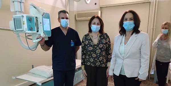 Καλλιόπη Βέττα: Επίσκεψη στο εμβολιαστικό κέντρο Κοζάνης