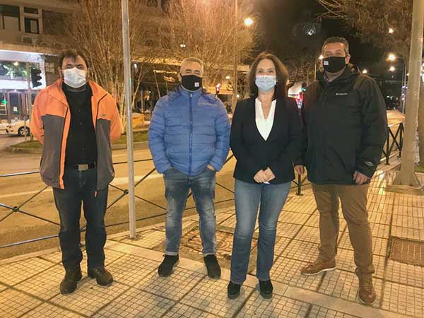 Καλλιόπη Βέττα: Η κυβέρνηση θέλει να παραδώσει τις λαϊκές αγορές στους ιδιώτες – Συνάντηση με το Σωματείο Οπωροπωλών Π.Ε. Κοζάνης
