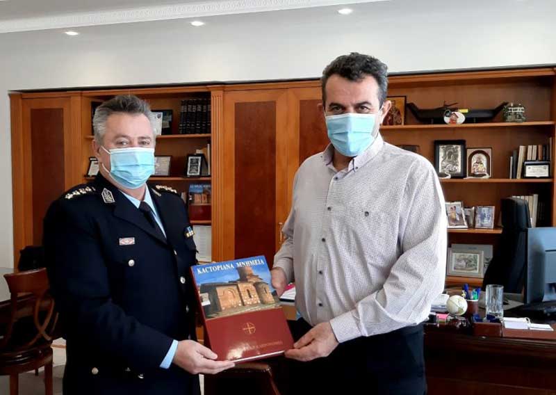 Εθιμοτυπική επίσκεψη του νέου Αστυνομικού Διευθυντή Καστοριάς με τον Αντιπεριφερειάρχη Καστοριάς