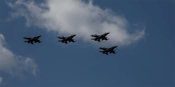 Το μήνυμα του πιλότου για την 25η Μαρτίου: Είμαστε ασπίδα για κάθε γωνιά του τόπου μας -Ψηλά τα βλέμματα και οι καρδιές