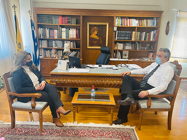 Στην έδρα της Περιφερειακής Ενότητας Κοζάνης η επικεφαλής του γραφείου Μακεδονίας του Πρωθυπουργού Μαρία Αντωνίου