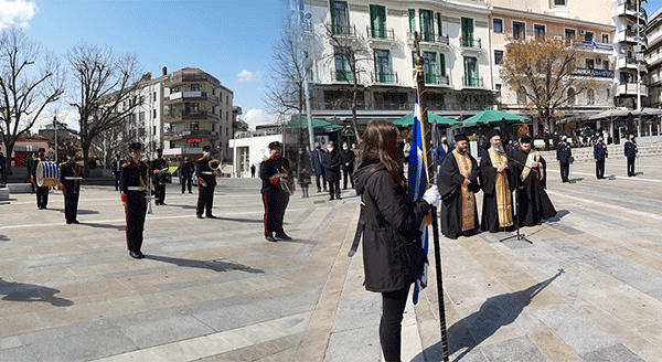 Επιμνημόσυνη δέηση στην κεντρική πλατεία της Κοζάνης με την παρουσία της Πανδώρας