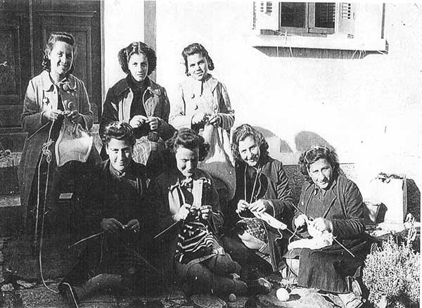 Ελληνο-Ιταλικός πόλεμος 1940: Η φανέλα του στρατιώτη. Μια φωτογραφία (του Γιάννη Κορκά)