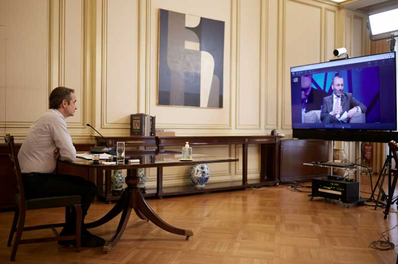 Κυριάκος Μητσοτάκης: Αντικαθιστούμε τα παλιά λιγνιτωρυχεία με σημαντικές επενδύσεις σε ανανεώσιμες πηγές ενέργειας, κυρίως ηλιακής ενέργειας