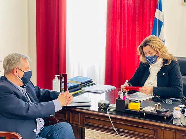 Ζητήματα Εκπαίδευσης στην Περιφέρεια Δ.Μ. στη συνάντηση Μαρίας Αντωνίου – Θεόδωρου Μαρδίρη