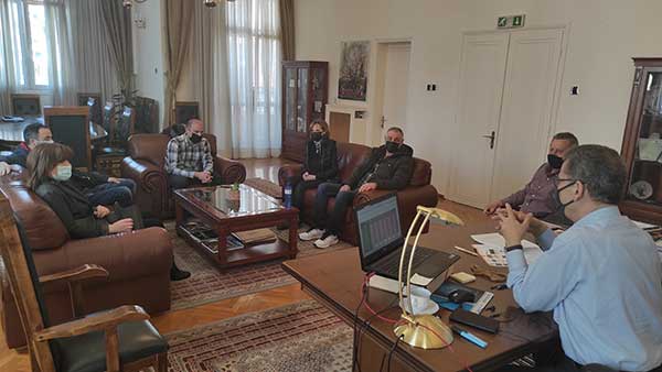 Κραυγή αγωνίας από τους επαγγελματίες: Συναντήσεις του δημάρχου Κοζάνης Λάζαρου Μαλούτα με το σωματείο καφέ-εστίασης και τον Εμπορικό Σύλλογο