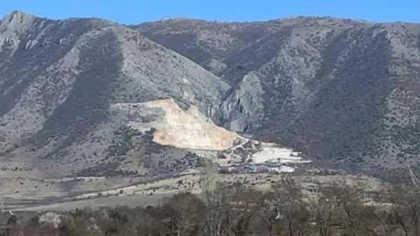 Ζήσης Τζηκαλάγιας: Συγχαρητήρια για την αξιόπιστη διασφάλιση επαναλειτουργίας του λατομείου Κρεπενής
