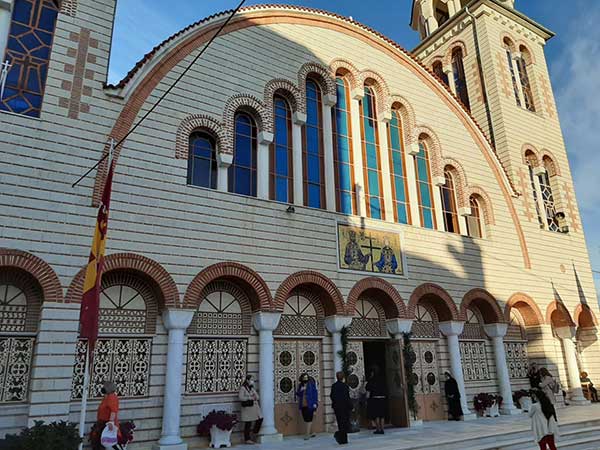 Πανηγυρίζει ο Ιερός Ναός Αγίου Κωνσταντίνου και Ελένης της Κοζάνης