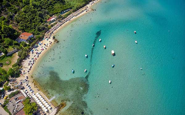 Δεύτερη στον κόσμο η Ελλάδα σε γαλάζιες σημαίες