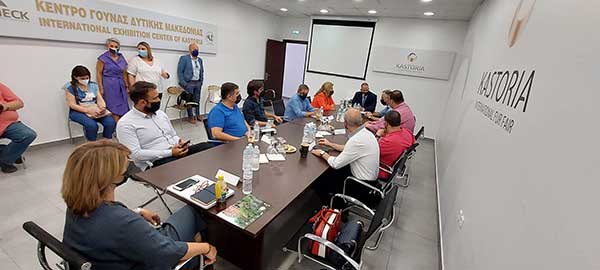 Σύσκεψη των φορέων της γούνας με τον Υφυπουργό Εσωτερικών Σταύρο Καλαφάτη