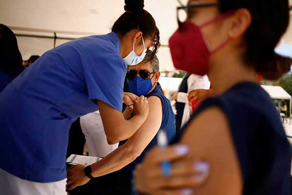 Εμβολιασμοί: Ανοίγει η πλατφόρμα για τους 18 -24 με τρία διαθέσιμα εμβόλια