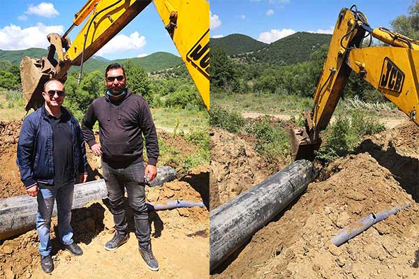 Ο Νίκος Λυσσαρίδης δίπλα σε κτηνοτρόφο στο Εμπόριο της Εορδαίας