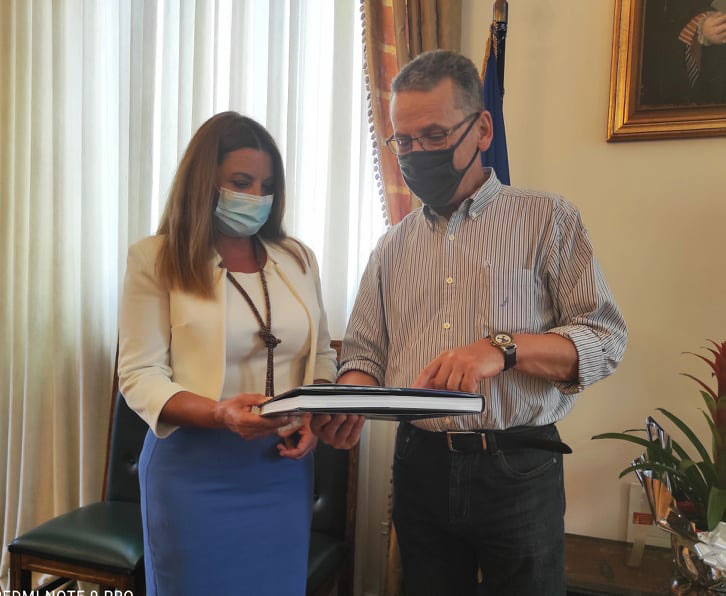 Συνάντηση της γενικής γραμματέως ισότητας των φύλων με το δήμαρχο Κοζάνης: Προς ψήφιση στο Δ.Σ. το «Σχέδιο Δράσης για την ένταξη της ισότητας των φύλων στο Δήμο Κοζάνης»