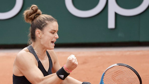 Στις 16 καλύτερες αθλήτριες του γαλλικού Grand Slam η Σάκκαρη με θρίαμβο επί της Μέρτενς