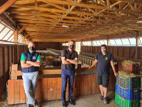 Επίσκεψη του Βουλευτή ΠΕ Κοζάνης Στάθη Κωνσταντινίδη στην ομάδα κτηνοτρόφων «Proud Farm»