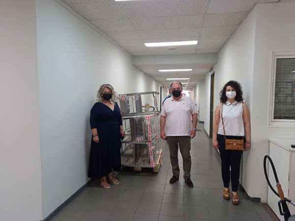Δωρεά πέντε τροχήλατων καροτσιών νοσηλείας στο “Μποδοσάκειο” από το Φαρμακευτικό Σύλλογο Κοζάνης
