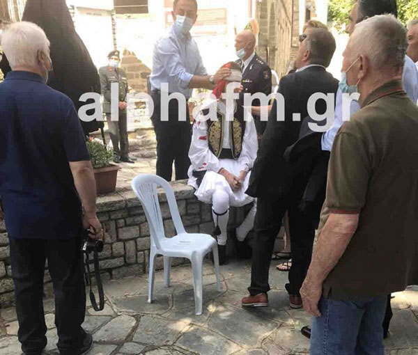 Ολοκαύτωμα Λεχόβου:Τραυματισμός νεαρού κατά την διάρκεια των εκδηλώσεων – Εσπευσμένα στο νοσοκομείο της Πτολεμαΐδας