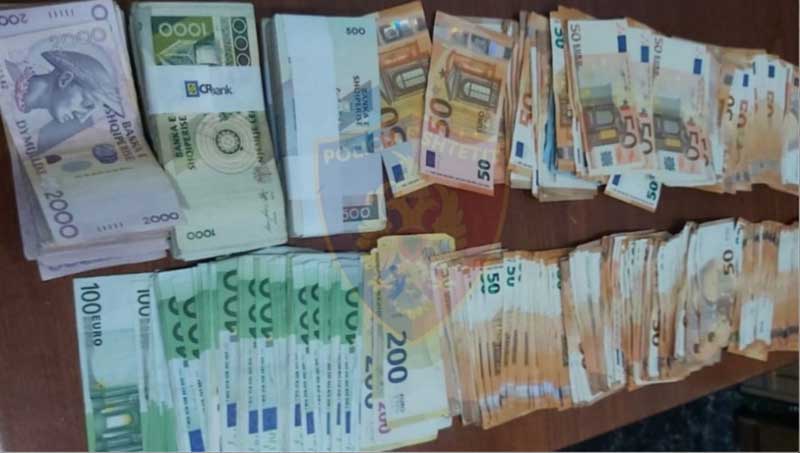 Κατασχέθηκαν 24 χιλιάδες ευρώ στο Τελωνείο Κρυσταλλοπηγής