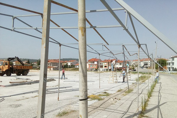Στήνεται η εμποροπανήγυρη του Α. Ορεστικού