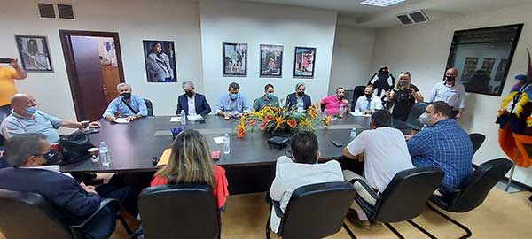Ευρεία σύσκεψη στα γραφεία της Ελληνικής Ομοσπονδίας Γούνας, για την αντιμετώπιση των σοβαρών ζητημάτων που απασχολούν τον κλάδο