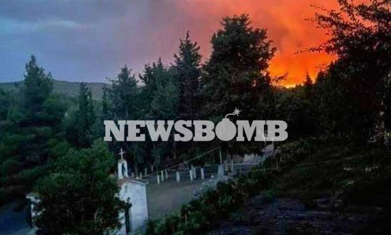 Φωτιά στην Εύβοια: Εκκενώθηκε το μοναστήρι – Αρνούνται να το εγκαταλείψουν τρεις μοναχοί