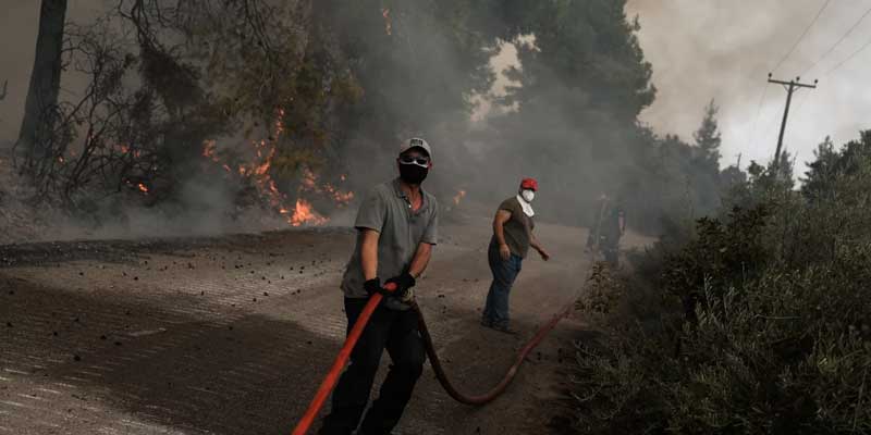 Συνεχίζεται η μάχη με τις φλόγες στην Εύβοια -Συνεχείς οι αναζωπυρώσεις