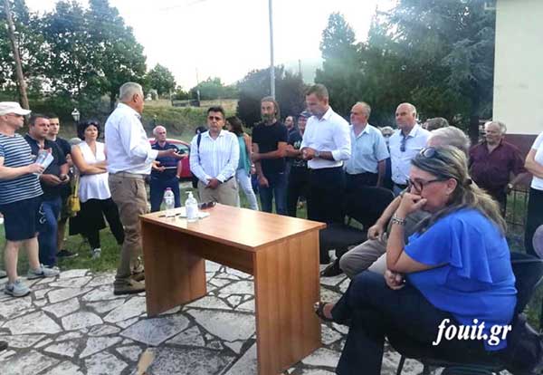 Όχι αποφάσισε η συνέλευση των κατοίκων του Γάβρου στις φάρμες γουνοφόρων ζώων (φωτογραφίες)