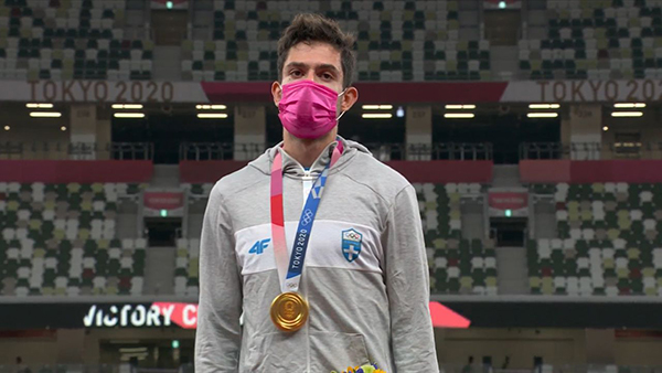 Τόκιο 2020 – Μίλτος Τεντόγλου: Μάγκας! Ο λόγος που φορούσε ροζ μάσκα στην απονομή των μεταλλίων