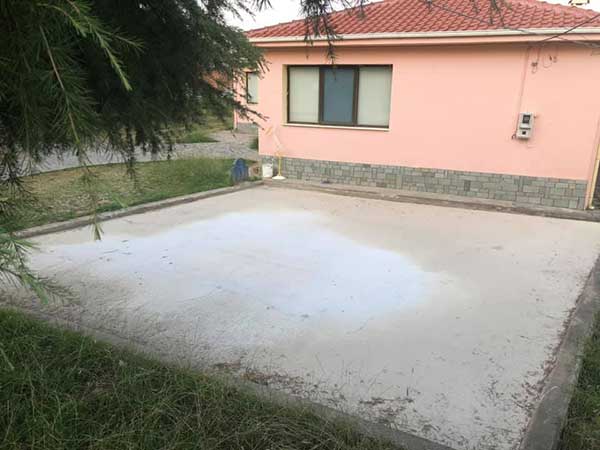 Αποκατάσταση τοιχίου, πλακοστρώσεις και άλλες βελτιώσεις στο 1ο Νηπιαγωγείο Βελβεντού