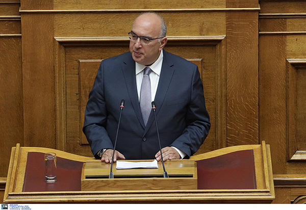 Μιχάλης Παπαδόπουλος:Τα υδροπλάνα θα πετάξουν!