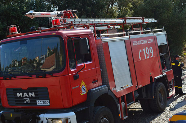 Ελικόπτερο επιχειρεί στη Σιάτιστα μετά από αίτημα του Δημάρχου