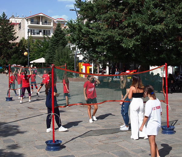 Δήμος Γρεβενών: «Όλη η πλατεία ένα παιχνίδι» για την Ευρωπαϊκή Εβδομάδα Κινητικότητας – Μίνι βόλεϊ και τένις στην πρώτη γραμμή