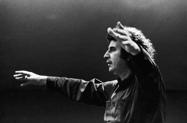 Άρθρο του Σπύρου Χαλβατζή στο περιοδικό της Βουλής σε αφιέρωμα για τον Μίκη Θεοδωράκη