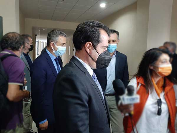 Θάνος Πλεύρης: Το υπουργείο επεξεργάζεται πλαίσια κινήτρων για τις άγονες περιοχές – Με τρίμηνα και εσωτερικές μετακινήσεις η κάλυψη τω κενών