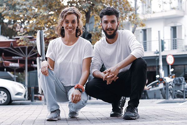 Η θεατροπαιδαγωγός Μορφούλα Στεργίου και ο ηθοποιός Χρήστος Τσάβος στο εφηβικό εργαστήρι του Μικρού Βορρά το Σάββατο 2 Οκτώβρη