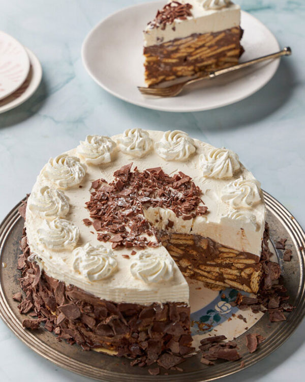 Τούρτα κατσαρόλας με βάση από μωσαϊκό
