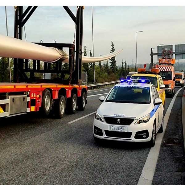 Ξεκίνησε η μεταφορά ανεμογεννητριών από την Εγνατία έξω από τη Βέροια
