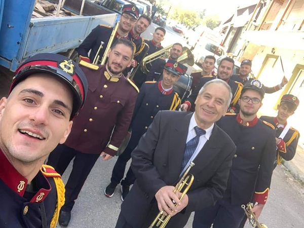 Φιλαρμονική μπάντα Σερβίων!
