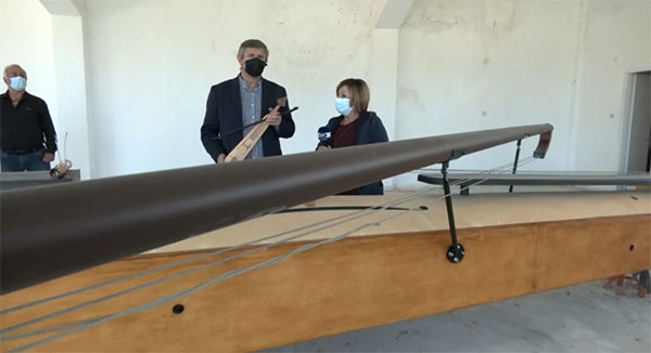 Η μεγαλύτερη ξύλινη ποντιακή λύρα στον κόσμο βρίσκεται στην Πεντάβρυσο (Βίντεο)