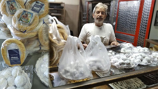 Τα κουλούρια και τα γλυκά του Γιάννη Σιδέρη για την πείνα στην κατοχή και τη γλύκα της Ελευθερίας