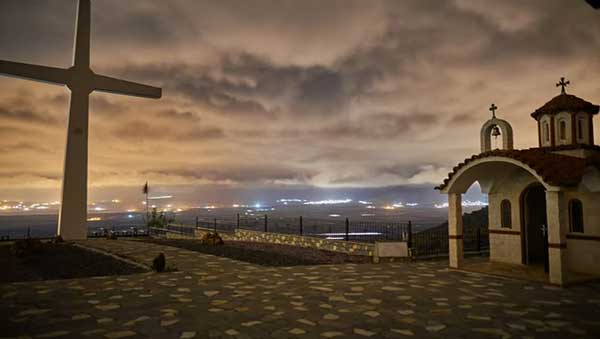 Timelapse night video πάνω στον Σταυρό στην Γαλάνη Κοζάνης