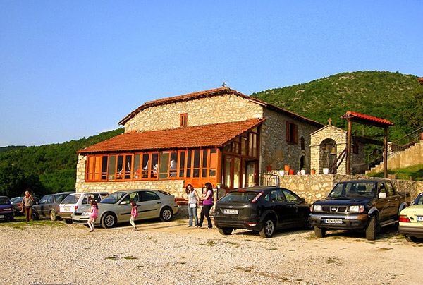 Η βυζαντινή μονή των Ταξιαρχών στην Κορομηλιά Καστοριάς