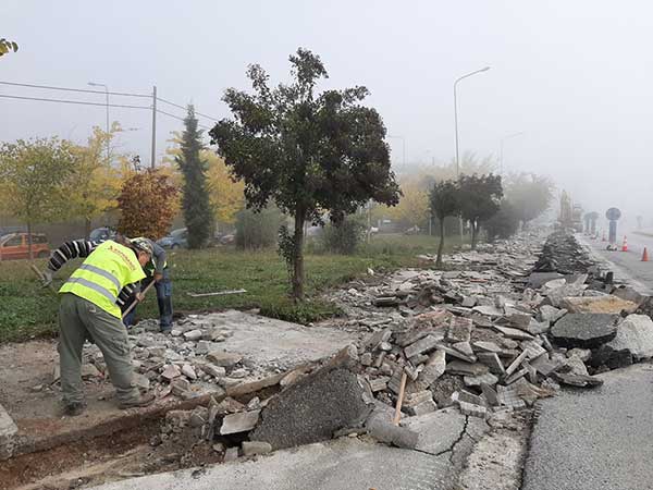 Κατασκευή νέων πεζοδρομίων από το Lidl ως το πρατήριο της Avin