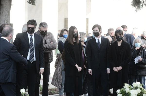 Φώφη Γεννηματά: Στο Α’ Νεκροταφείο τελέστηκε το 40ήμερο μνημόσυνο